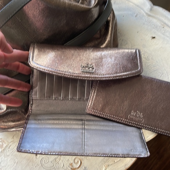 Perfect condition coach metallic bag with matching wallet - Picture 4 of 4